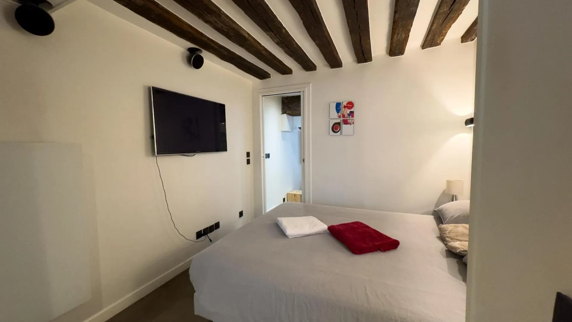 Appartement Design Au Coeur Du Marais Paris Apartment