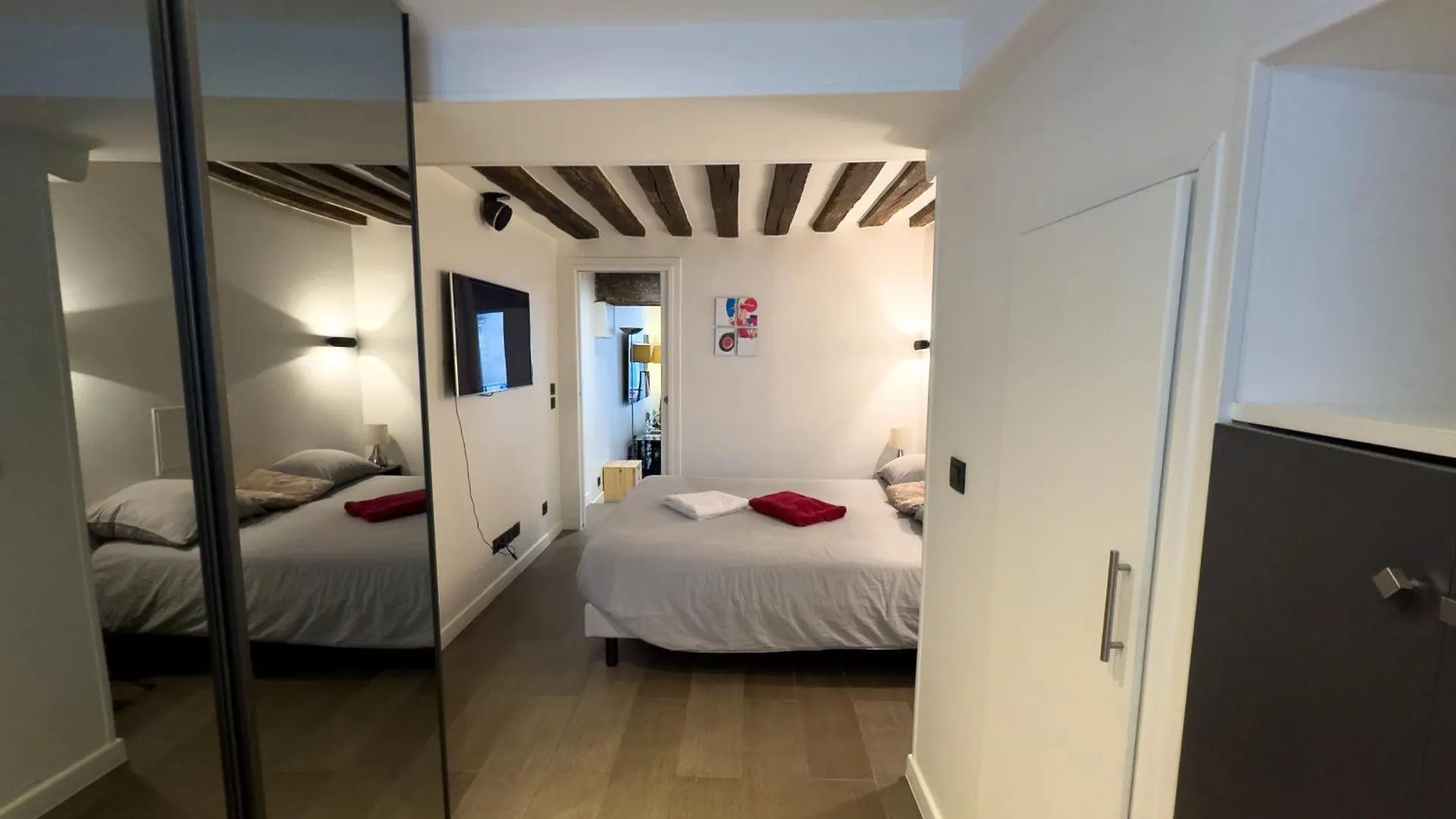 Appartement Design Au Coeur Du Marais Paris