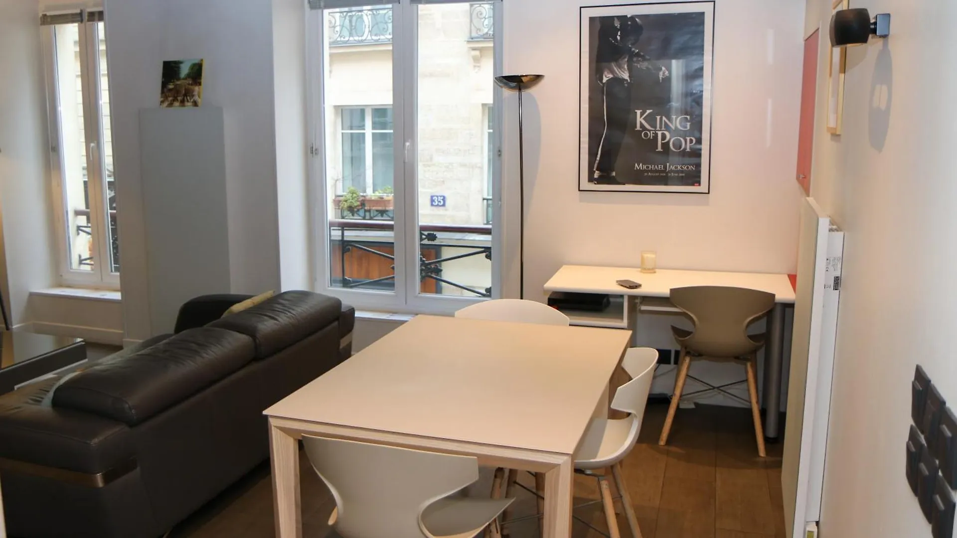 Appartement Design Au Coeur Du Marais Paris France